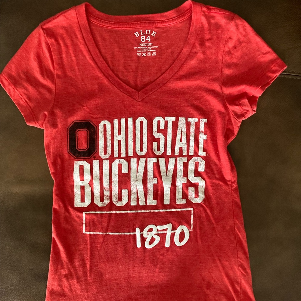 OHIO STATE BUCKEYES 1870 Blue 84 Women’s Red V Neck Short Sleeve T-Shirt Size M